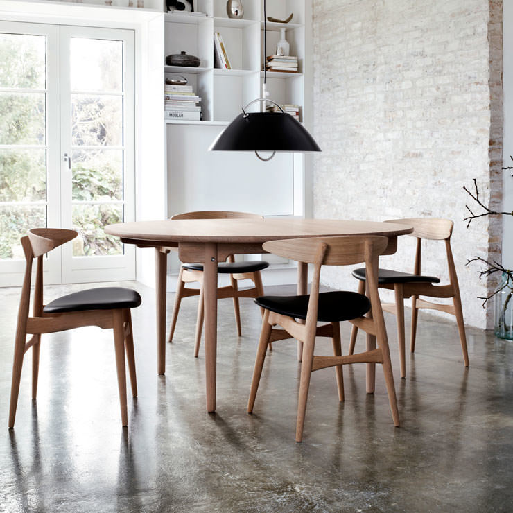 CH337 table and CH33 chairs - Hans Wegner - Carl Hansen & Son - Aram Store